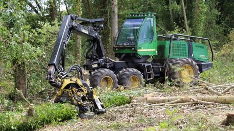 Les machines forestières sortent de l'ornière Les machines forestières sortent de l'ornière
