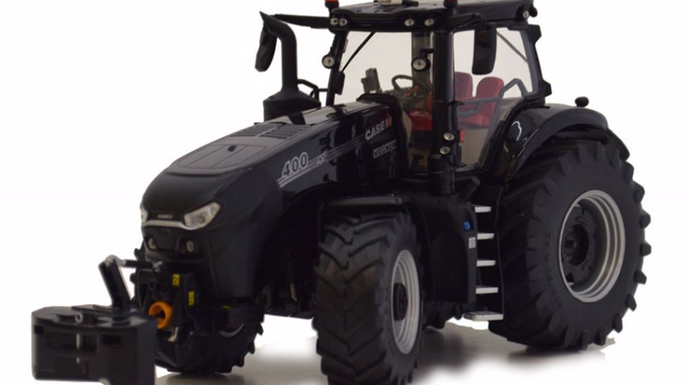 Un Magnum "Black edition" chez Marge Models