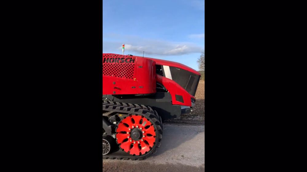 Philipp Horsch a publié sur Twitter une vidéo d'un prototype de robot, vraisemblablement destiné au semis. Philipp Horsch a publié sur Twitter une vidéo d'un prototype de robot, vraisemblablement destiné au semis.