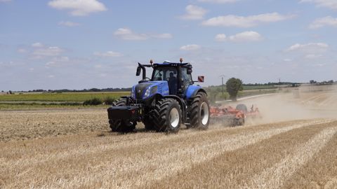New Holland T8.380 Genesis : le point technique New Holland T8.380 Genesis : le point technique