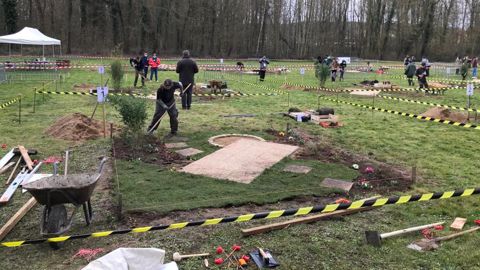 La finale pour l'obtention des titres nationaux (médaille d'or) en 2020 concernant les jeunes en formation du secteur des jardins et des espaces verts s'est déroulée au lycée horticole et paysager Saint-Antoine à Marcoussis dans l’Essonne le 7 novembre. La finale pour l'obtention des titres nationaux (médaille d'or) en 2020 concernant les jeunes en formation du secteur des jardins et des espaces verts s'est déroulée au lycée horticole et paysager Saint-Antoine à Marcoussis dans l’Essonne le 7 novembre.