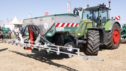 Duro France produit ses propres trémies frontales Duro France produit ses propres trémies frontales