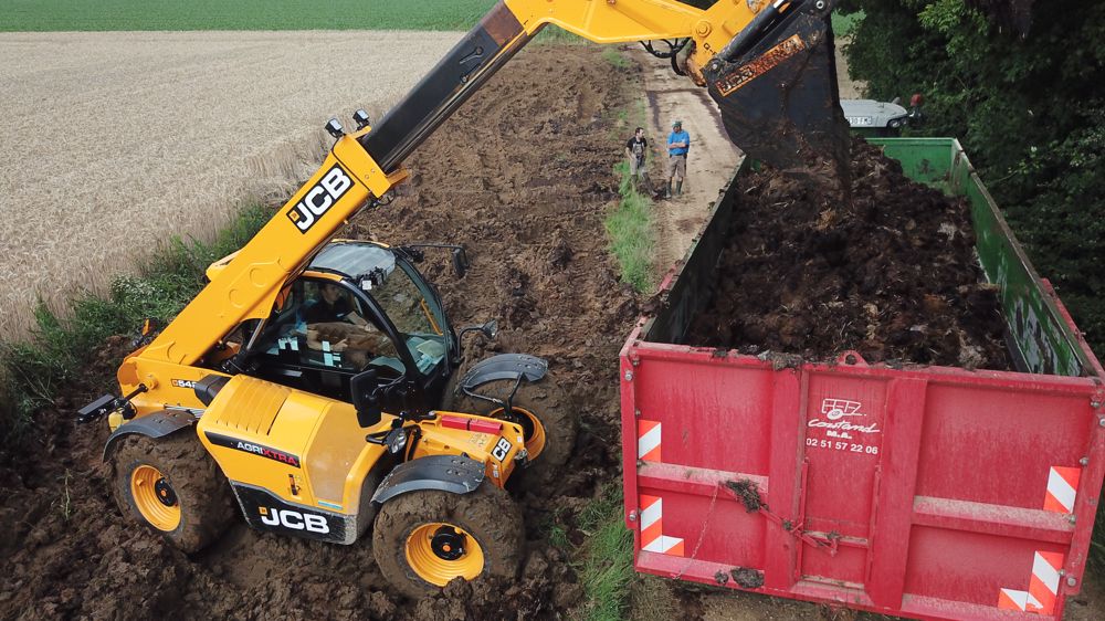 JCB 542-70 Agri Xtra : Une transmission polyvalente