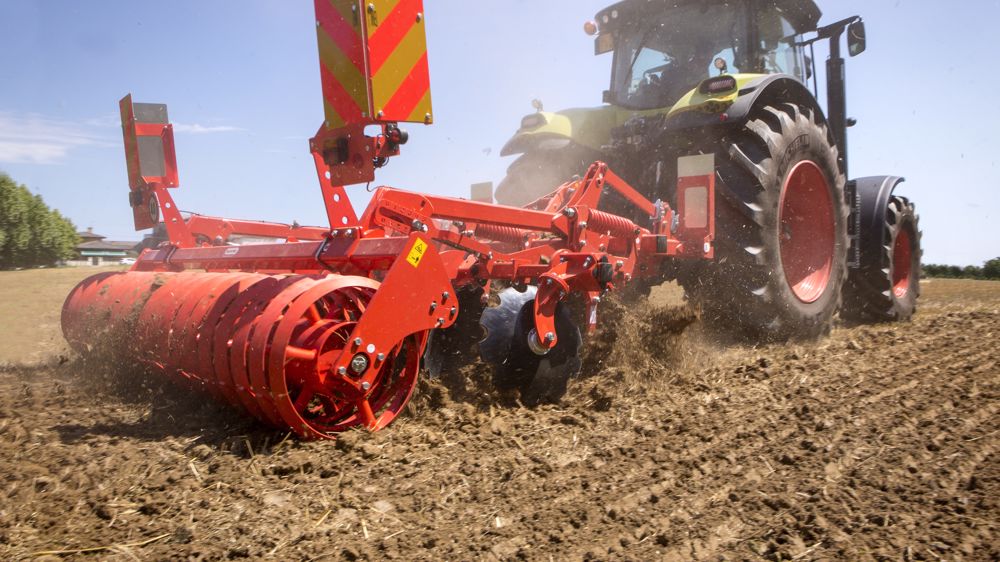 Le déchaumeur à dents Terremoto 2 de Maschio Gaspardo sait tout faire