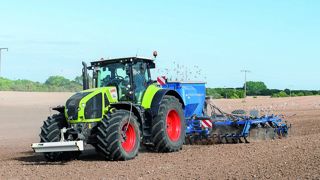 Les semoirs s’adaptent automatiquement aux conditions Les semoirs s’adaptent automatiquement aux conditions
