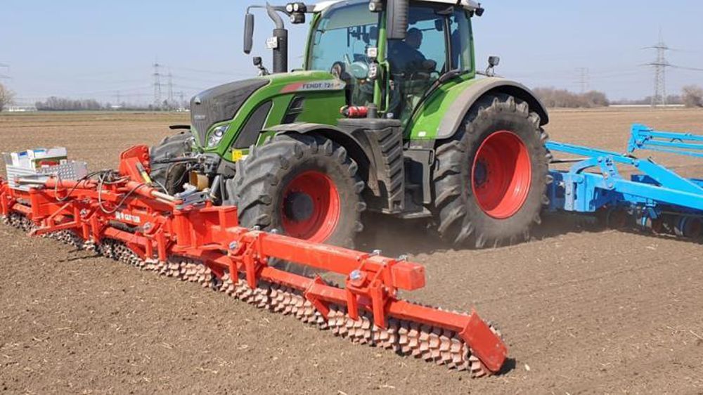 Güttler fait évoluer son rouleau Mediana. © Güttler