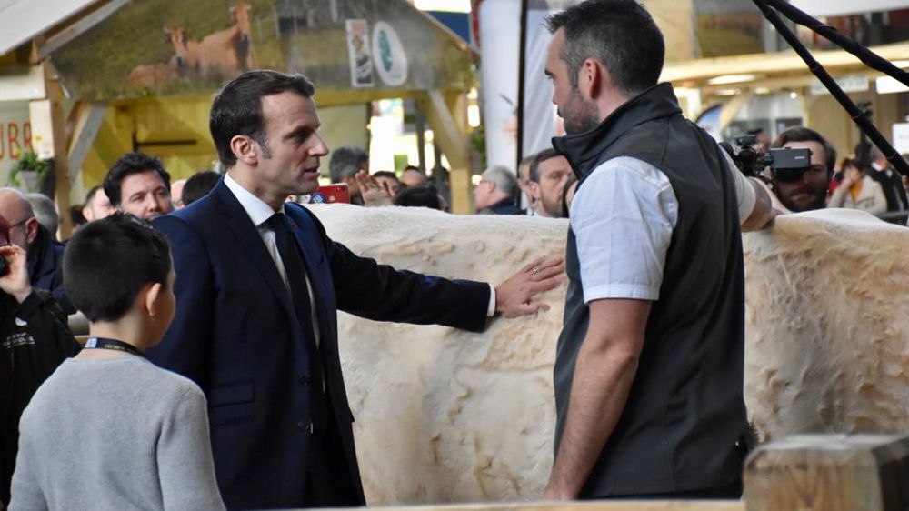 L’égérie et son éleveur, les vraies stars du salon