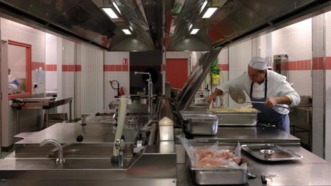 Les cantines toujours quasi à l’arrêt Les cantines toujours quasi à l’arrêt