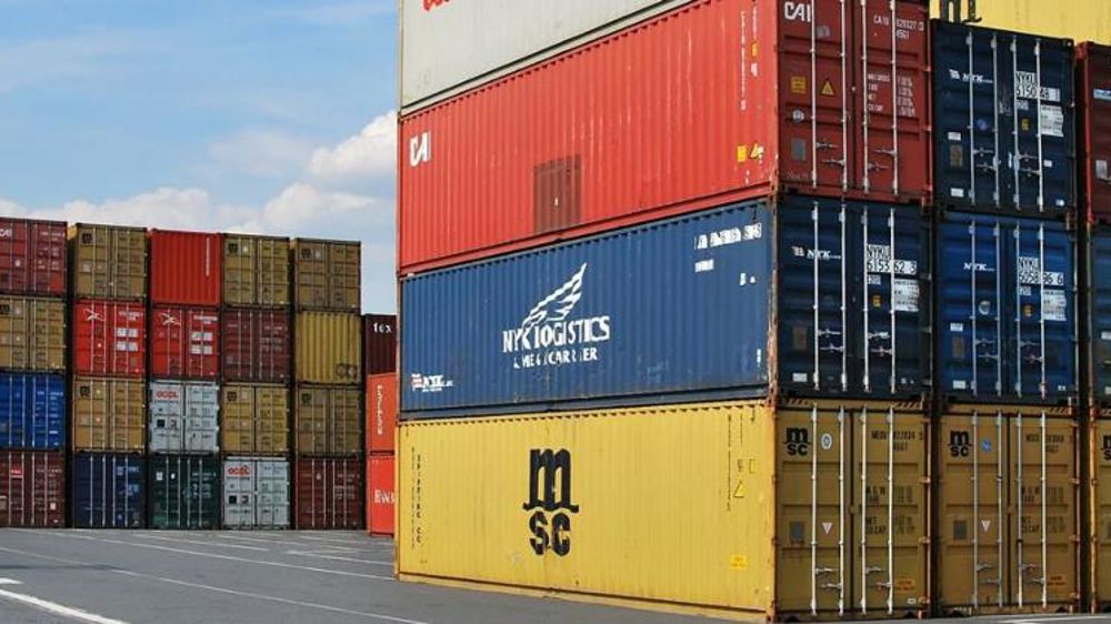 Les exportations continuent de chuter