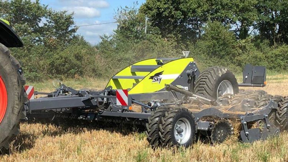 Un déchaumeur inspiré d’un semoir