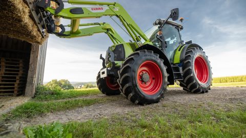 Vredestein : Le Traxion 70 chausse les tracteurs de 70 à 200 ch Vredestein : Le Traxion 70 chausse les tracteurs de 70 à 200 ch