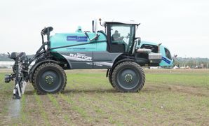Corteva et Berthoud travaillent ensemble pour parfaire les conditions de détection des adventices et l'application des herbicides. Corteva et Berthoud travaillent ensemble pour parfaire les conditions de détection des adventices et l'application des herbicides.
