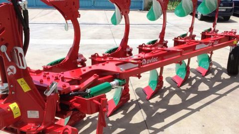 La variation de largeur arrive sur la charrue