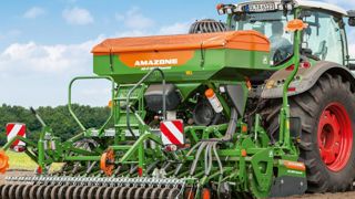 Des semoirs pneumatiques combinés Des semoirs pneumatiques combinés