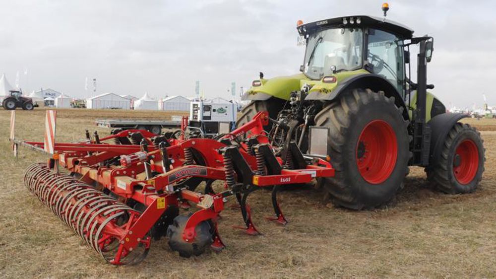 Deux déchaumeurs au catalogue