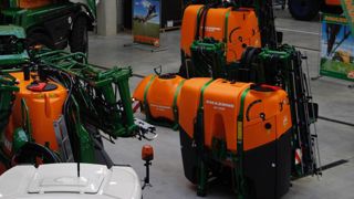 Un modèle supplémentaire pour l’UF 02 Un modèle supplémentaire pour l’UF 02
