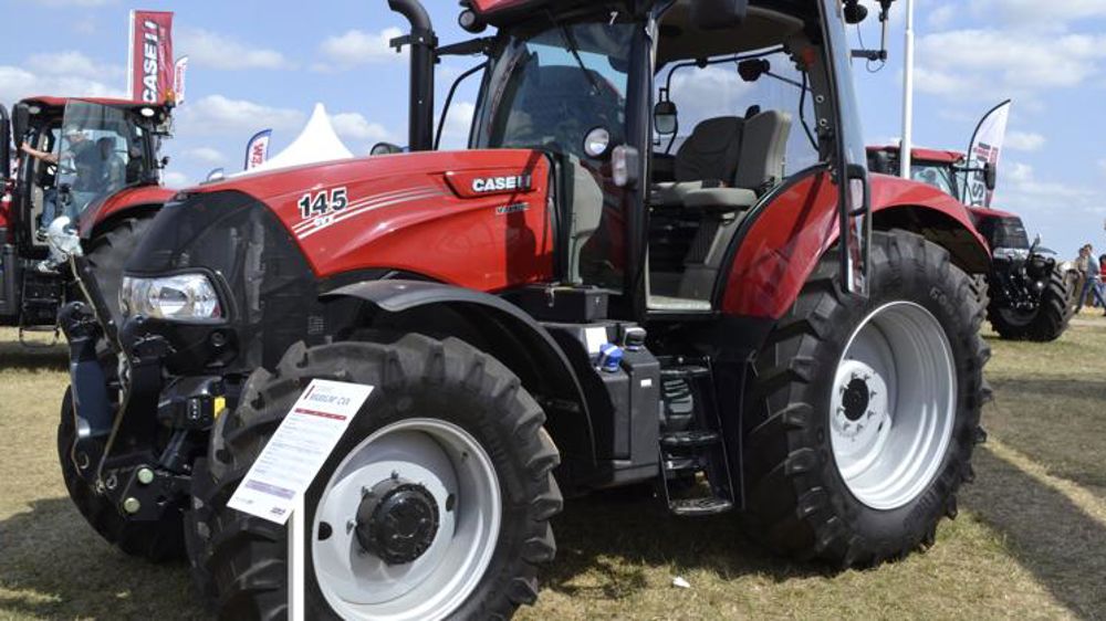 Cinq modèles pour la gamme Maxxum