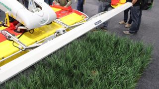La barre de détection de gibier commercialisée sur les faucheuses La barre de détection de gibier commercialisée sur les faucheuses