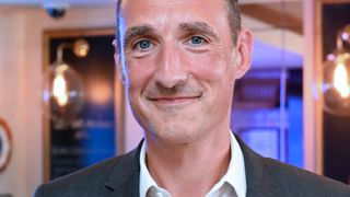 « Nous estimons que la production française de volaille de chair devrait baisser de presque 10 % en 2022 », avance Jean-Michel Schaeffer, le président de l'Anvol. « Nous estimons que la production française de volaille de chair devrait baisser de presque 10 % en 2022 », avance Jean-Michel Schaeffer, le président de l'Anvol.