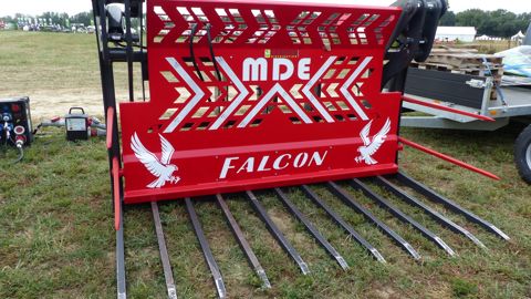 MDE : des fourches à fond poussant Falcon pour la méthanisation MDE : des fourches à fond poussant Falcon pour la méthanisation