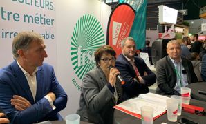 La FNSEA et Jeunes Agriculteurs ont tenu une conférence de presse au Sommet de l'élevage le 5 octobre 2022. La FNSEA et Jeunes Agriculteurs ont tenu une conférence de presse au Sommet de l'élevage le 5 octobre 2022.