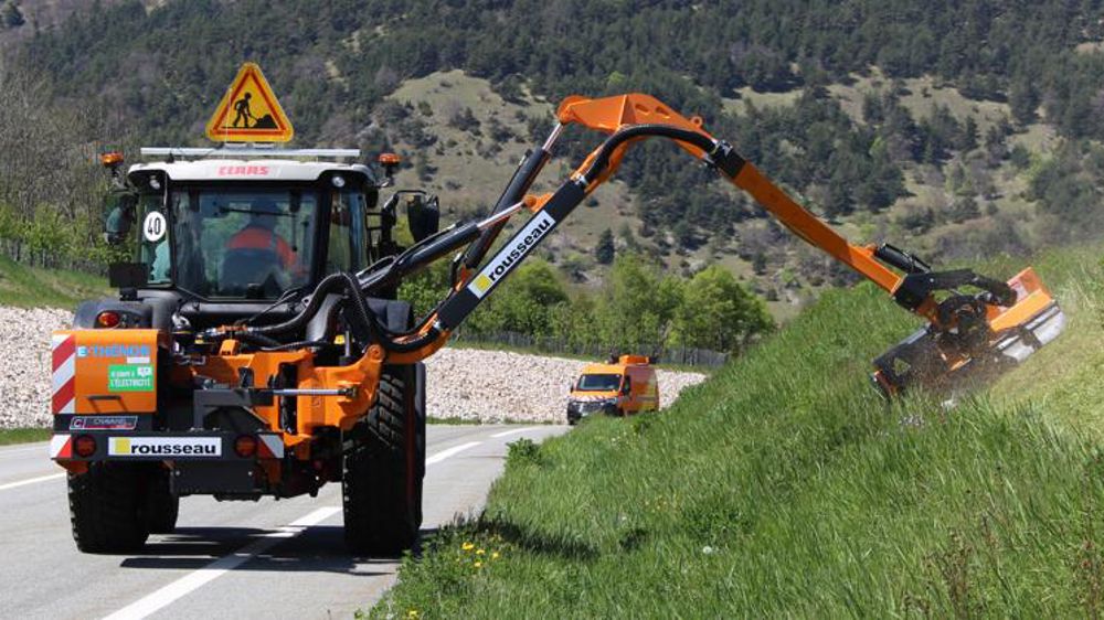 Rousseau électrifie l’épareuse Thenor