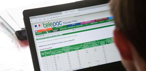 Le ministère de l’Agriculture travaille à ce que l’agriculteur n’ait plus à déclarer des informations à une administration lorsqu’elle possède déjà ces données ou qu’un autre organisme public les détient. ©Sebastien Champion