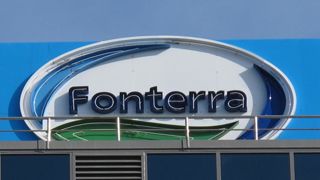Fonterra revoit à la hausse son prix du lait prévisionnel Fonterra revoit à la hausse son prix du lait prévisionnel