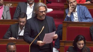 « Ce qui nous est proposé, a indiqué de son côté Aymeric Caron de la Nupes, c’est de réduire au silence les lanceurs d’alerte sur le bien-être animal." « Ce qui nous est proposé, a indiqué de son côté Aymeric Caron de la Nupes, c’est de réduire au silence les lanceurs d’alerte sur le bien-être animal."