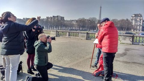 L’élu qui marche contre le suicide est arrivé à Paris L’élu qui marche contre le suicide est arrivé à Paris