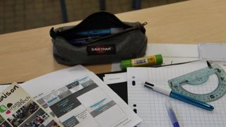 Moins d’élèves mais toujours plus d’apprentis Moins d’élèves mais toujours plus d’apprentis