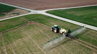 Les appels aux arrêtés « anti-pesticides » se multiplient Les appels aux arrêtés « anti-pesticides » se multiplient