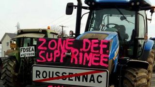 Les manifestations se poursuivent Les manifestations se poursuivent