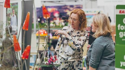 Les « vitrines » virtuelles de nouveautés prêtes à la vente ont remplacé les échanges en face à face. ©Glee