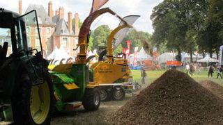 En 2018, Salonvert revient à Saint-Chéron (91), en région parisienne, comme chaque année paire depuis 2004. Cette année, ce rendez-vous, basé sur les démonstrations de matériels, apportera davantage de réponses aux questions des visiteurs. (c)Pascal Fayolle En 2018, Salonvert revient à Saint-Chéron (91), en région parisienne, comme chaque année paire depuis 2004. Cette année, ce rendez-vous, basé sur les démonstrations de matériels, apportera davantage de réponses aux questions des visiteurs. (c En 2018, Salonvert revient à Saint-Chéron (91), en région parisienne, comme chaque année paire depuis 2004. Cette année, ce rendez-vous, basé sur les démonstrations de matériels, apportera davantage de réponses aux questions des visiteurs. (c)Pascal Fayolle En 2018, Salonvert revient à Saint-Chéron (91), en région parisienne, comme chaque année paire depuis 2004. Cette année, ce rendez-vous, basé sur les démonstrations de matériels, apportera davantage de réponses aux questions des visiteurs. (c