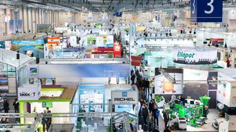 À IPM, près de 1 600 exposants issus d'une cinquantaine de pays présenteront leurs nouveautés sur 10,5 hectares. En 2015, le salon a accueilli près de 41 600 visiteurs professionnels, dont 43 % d'étrangers. ©Rainer Schimm/Messe Essen À IPM, près de 1 600 exposants issus d'une cinquantaine de pays présenteront leurs nouveautés sur 10,5 hectares. En 2015, le salon a accueilli près de 41 600 visiteurs professionnels, dont 43 % d'étrangers. ©Rainer Schimm/Messe Essen