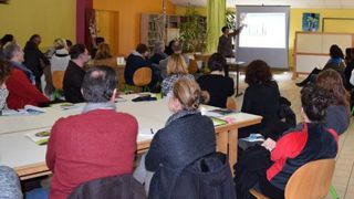 « Mieux vaut savoir-faire que d'avoir seulement un diplôme. Ainsi recrutent les métiers horticoles... », ont pu entendre les conseillers des Missions locales.(c)Anne Mabire « Mieux vaut savoir-faire que d'avoir seulement un diplôme. Ainsi recrutent les métiers horticoles... », ont pu entendre les conseillers des Missions locales.(c)Anne Mabire