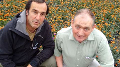Dominique Rey, président du comité d'organisation du congrès FNPHP, PDG des pépinières Rey, à Morancé (69). Bernard Abdilla, Président de l'Union régionale horticole (URH), cogérant des Serres du Baderand, à Saint-Didier-de-Formans (01). Dominique Rey, président du comité d'organisation du congrès FNPHP, PDG des pépinières Rey, à Morancé (69). Bernard Abdilla, Président de l'Union régionale horticole (URH), cogérant des Serres du Baderand, à Saint-Didier-de-Formans (01).