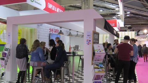 © Odile Maillard Tout commence par un Job Café, où se retrouvent les organismes aiguilleurs de carrières et facilitateurs du recrutement (Anefa et Apecita), les acteurs de la formation (MFR, UNREP, CNEAP, Ihedrea), ceux du financement (Fafsea et Vivea), des syndicats professionnels… 