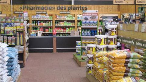 Pour la FNMJ, avec la démarche des jardineries entamée en 2015 pour mettre en place des « Pharmacie des plantes », les enseignes ont fait de réels efforts pour se mettre  Pour la FNMJ, avec la démarche des jardineries entamée en 2015 pour mettre en place des « Pharmacie des plantes », les enseignes ont fait de réels efforts pour se mettre 