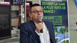 « Si pour les écologues, la biodiversité est le premier moteur de la ville durable, le second, à mon sens le plus important, est celui de la santé » estime Gilles Galopin, enseignant-chercheur. (c)Isabelle Cordier « Si pour les écologues, la biodiversité est le premier moteur de la ville durable, le second, à mon sens le plus important, est celui de la santé » estime Gilles Galopin, enseignant-chercheur. (c)Isabelle Cordier