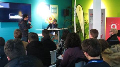 Parmi les épreuves principales, les candidats d'AGreen Startup doivent présenter de façon synthétique leur projet devant un large public, dont les visiteurs du salon (ici au Sival 2017), et des juges professionnels. (c)Odile Maillard Parmi les épreuves principales, les candidats d'AGreen Startup doivent présenter de façon synthétique leur projet devant un large public, dont les visiteurs du salon (ici au Sival 2017), et des juges professionnels. (c)Odile Maillard