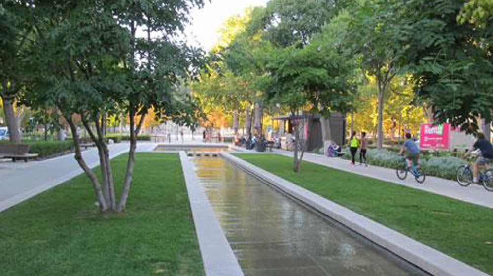 Qui succédera à la ville de Nîmes (ici le boulevard Jean-Jaurès) au titre de Grand Prix des Victoires du paysage en 2018 ? Réponse en fin d'année, mais c'est maintenant qu'il faut faire acte de candidature. (c)Pascal Fayolle Qui succédera à la ville de Nîmes (ici le boulevard Jean-Jaurès) au titre de Grand Prix des Victoires du paysage en 2018 ? Réponse en fin d'année, mais c'est maintenant qu'il faut faire acte de candidature. (c)Pascal Fayolle