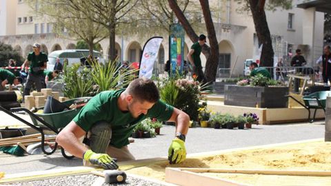 ©Unep Méditerranée  Cédric Lamberti, du CFA/UFA d'Antibes, pour sa seconde participation aux Olympiades des Métiers – paysage en PACA : il fait partie du binôme vainqueur en 2018. Les candidats devaient réaliser une jardinière en pierre, un platelage en bois, un pavé… et installer des végétaux et un gazon.