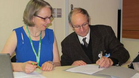 Emmanuelle Chevassus-Lozza, directrice d'Agrocampus Ouest Centre d'Angers, et Claude Déhais, président de l'institut technique Astredhor.(c)Valérie Vidril Emmanuelle Chevassus-Lozza, directrice d'Agrocampus Ouest Centre d'Angers, et Claude Déhais, président de l'institut technique Astredhor.(c)Valérie Vidril