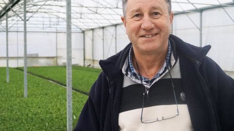 « J'ai toujours envie de rire, de sourire, de travailler, et de continuer. Mais voir les collègues qui arrêtent, ça m'embête », explique Pierre Carté, installé à Fleurance (32), entre Auch (32) et Agen (47).