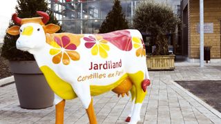 Jardiland a été racheté le 31 janvier par L-Gam, une société d'investissement créée en 2013 avec des fonds de la famille princière du Liechtenstein. C'est désormais Thierry Sonalier (en médaillon) qui dirige le groupe.