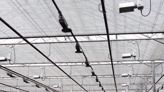 Le montant maximal des investissements éligibles au dispositif de modernisation des serres est porté à 2 millions d'euros, selon une décision prise lors du dernier Conseil spécialisé de FranceAgriMer pour l'horticulture. Le montant maximal des investissements éligibles au dispositif de modernisation des serres est porté à 2 millions d'euros, selon une décision prise lors du dernier Conseil spécialisé de FranceAgriMer pour l'horticulture.