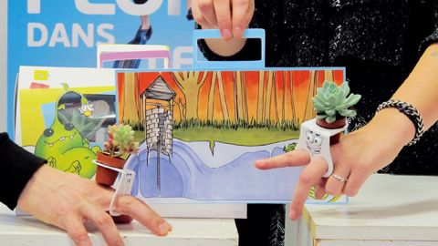 Bi-Bouille permet aux adultes d'imaginer des histoires autour du végétal avec des enfants.