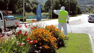Faire évoluer les pratiques de désherbage en Languedoc-Roussillon : tel est l'objectif de la journée technique du 7 avril, à Pérols, près de Montpellier. Faire évoluer les pratiques de désherbage en Languedoc-Roussillon : tel est l'objectif de la journée technique du 7 avril, à Pérols, près de Montpellier.